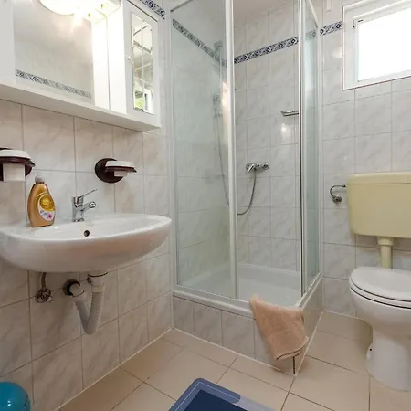 1 Bedroom Awesome In Appartamento *
