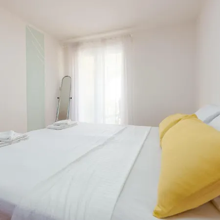 1 Bedroom Beautiful In 公寓