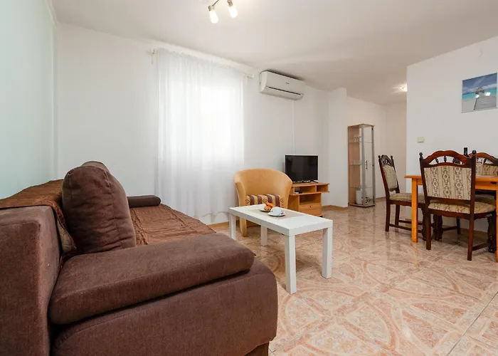 公寓 1 Bedroom Beautiful In *
