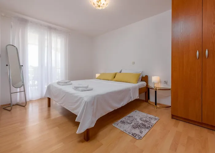 公寓 1 Bedroom Beautiful In *