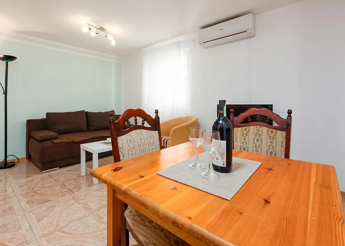 1 Bedroom Beautiful In 아파트