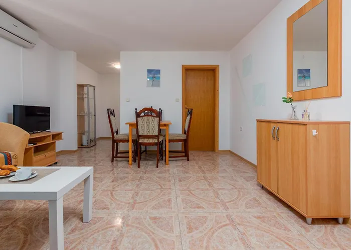 公寓 1 Bedroom Beautiful In *
