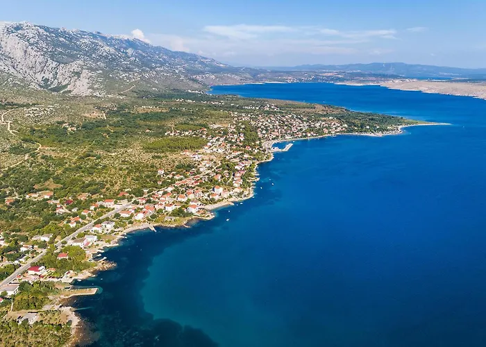 1 Bedroom Beautiful In