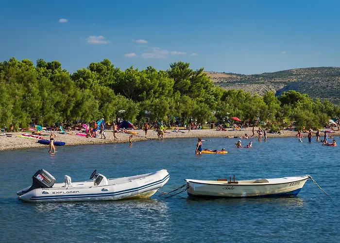 公寓 1 Bedroom Beautiful In *